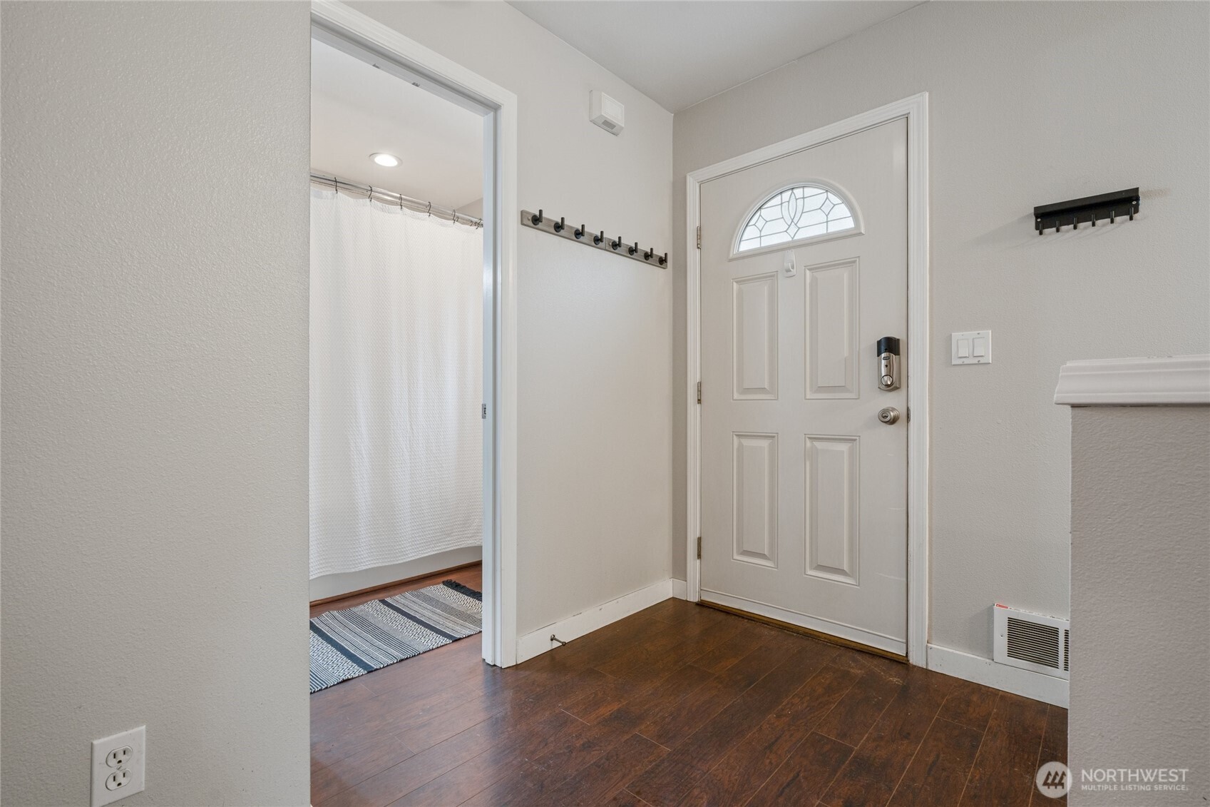 4201 Robinson Road Northeast Bremerton, WA 98310 - Photo 2 of 17 Gallery Image 2