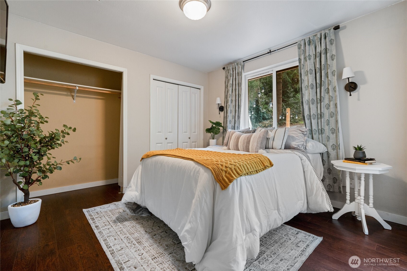 4201 Robinson Road Northeast Bremerton, WA 98310 - Photo 7 of 17 Gallery Image 7
