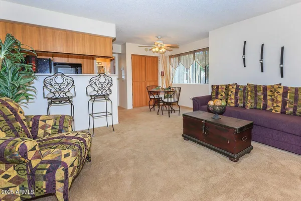 $1,099 | 3040 East Shea Boulevard, Phoenix, AZ 85028