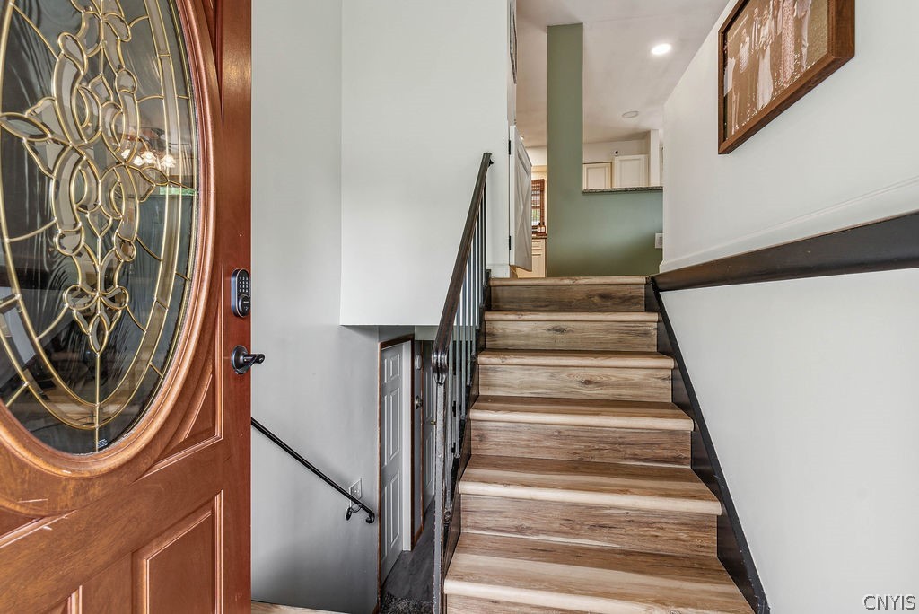 39 Metcalf Drive Auburn, NY 13021 - Photo 3 of 38