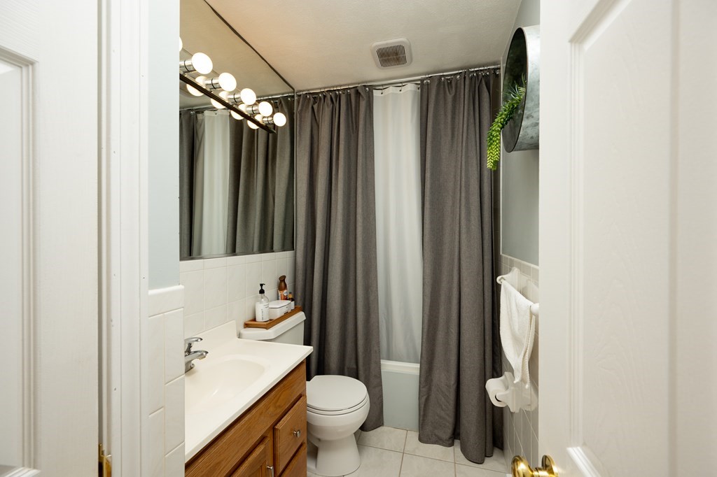 38 Hickory Road Halifax, MA 02338 - Photo 21 of 29 Gallery Image 21