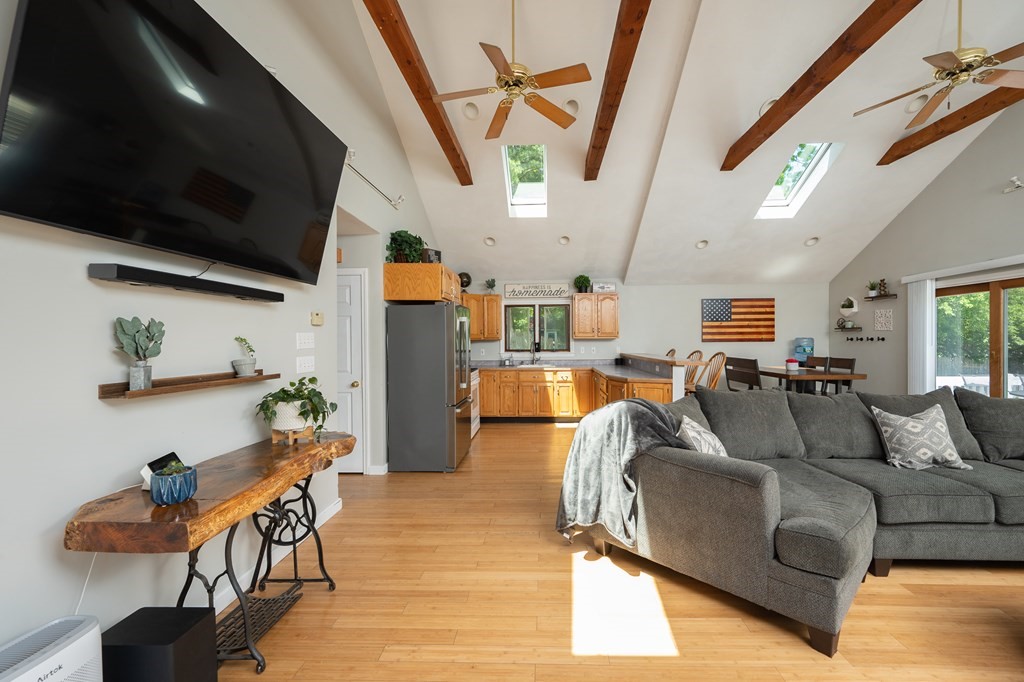 38 Hickory Road Halifax, MA 02338 - Photo 3 of 29 Gallery Image 3