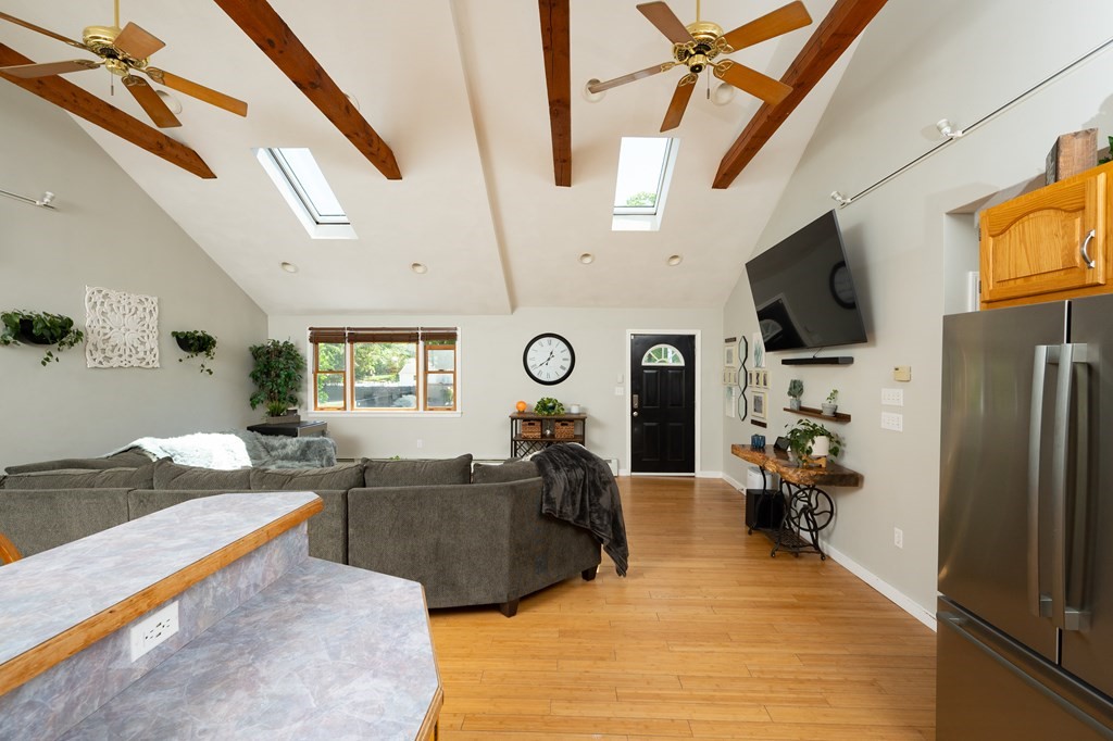 38 Hickory Road Halifax, MA 02338 - Photo 8 of 29 Gallery Image 8