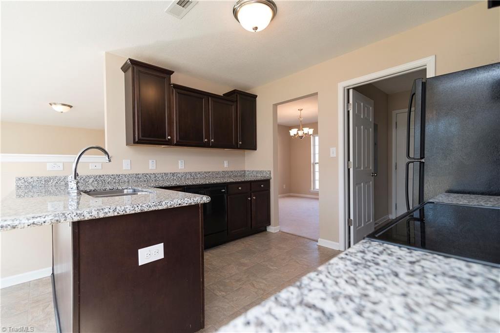 285 Main Church Road Mocksville, NC 27028 - Photo 6 of 27 Gallery Image 6