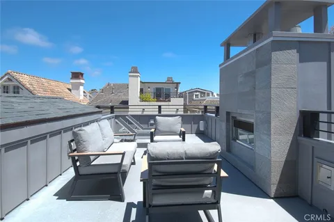 $3,520,000 | 502 1/2 Begonia Avenue, Corona del Mar, CA 92625
