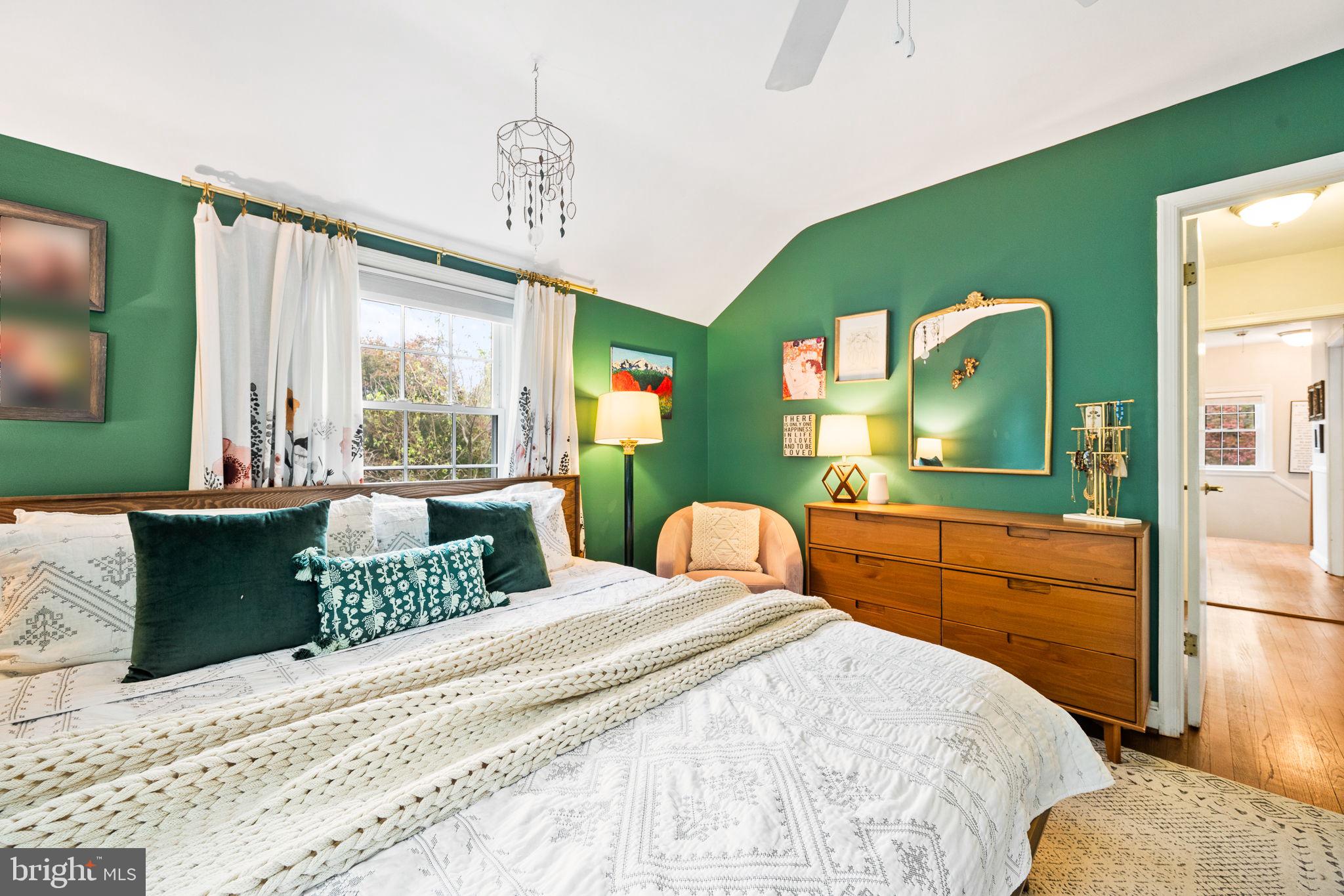 9200 Sudbury Road Silver Spring, MD 20901 - Photo 17 of 41 Owner's suite