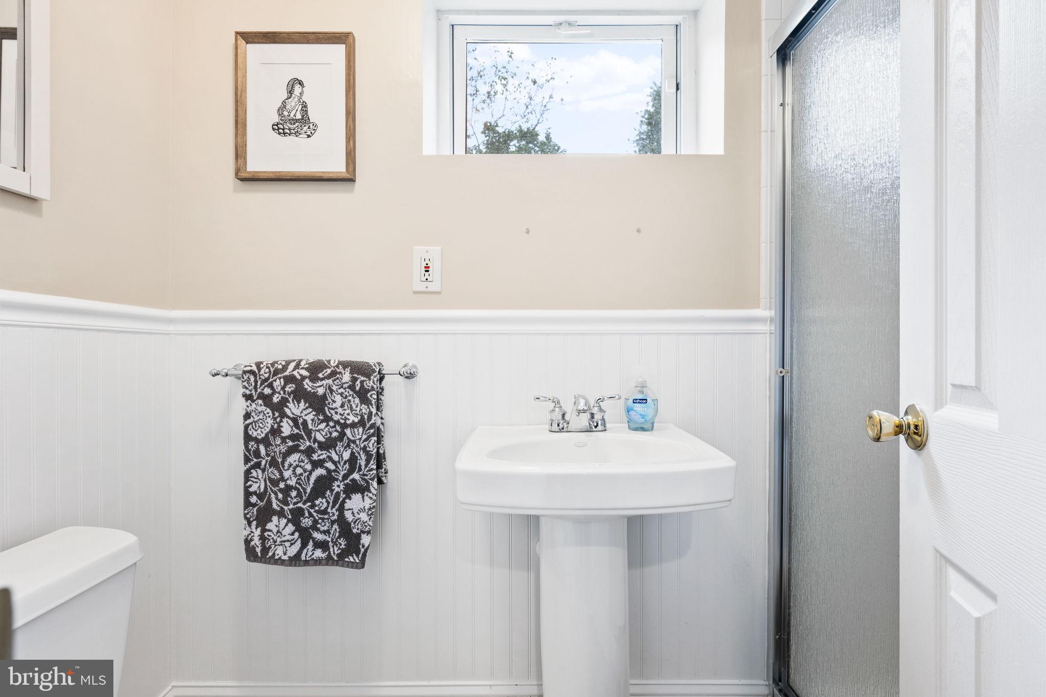 9200 Sudbury Road Silver Spring, MD 20901 - Photo 29 of 41 Lower level full bath