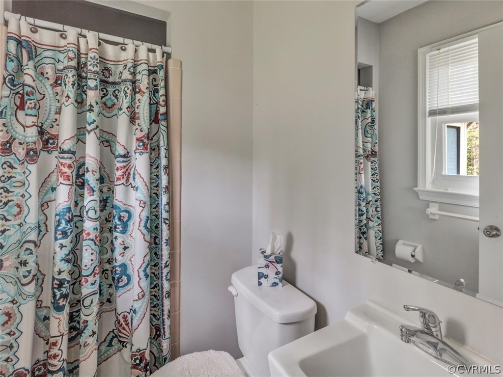 2977 Three Bridge Road Powhatan, VA 23139 - Photo 16 of 27 Gallery Image 16