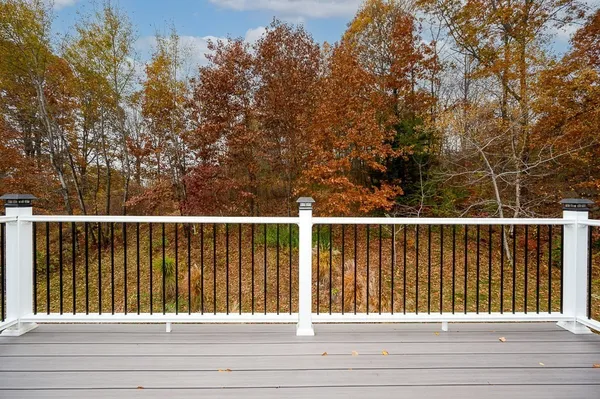 $579,000 | 231 Chamberlain Hill Road, Barre, MA 01005