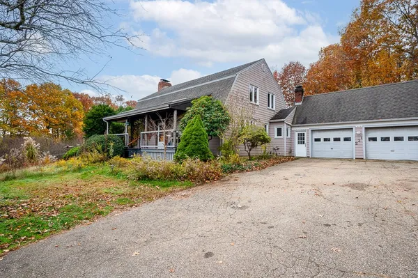 $579,000 | 231 Chamberlain Hill Road, Barre, MA 01005