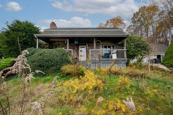 $579,000 | 231 Chamberlain Hill Road, Barre, MA 01005