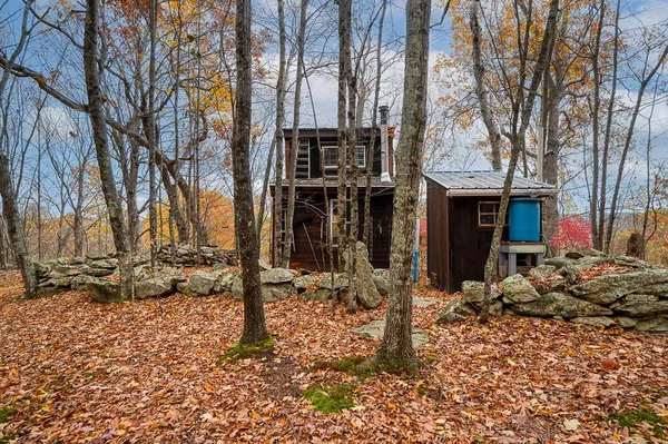 $579,000 | 231 Chamberlain Hill Road, Barre, MA 01005