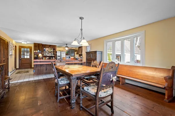 $579,000 | 231 Chamberlain Hill Road, Barre, MA 01005