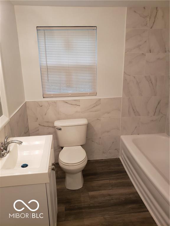 3233 Ralston Avenue Indianapolis, IN 46218 - Photo 6 of 8