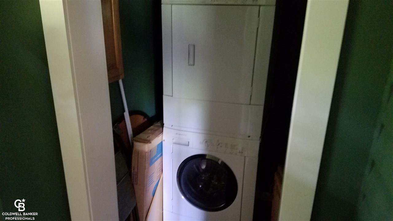 9866 Brandon Road Avoca, MI 48006 - Photo 12 of 30 This is a view of the laundry closet.