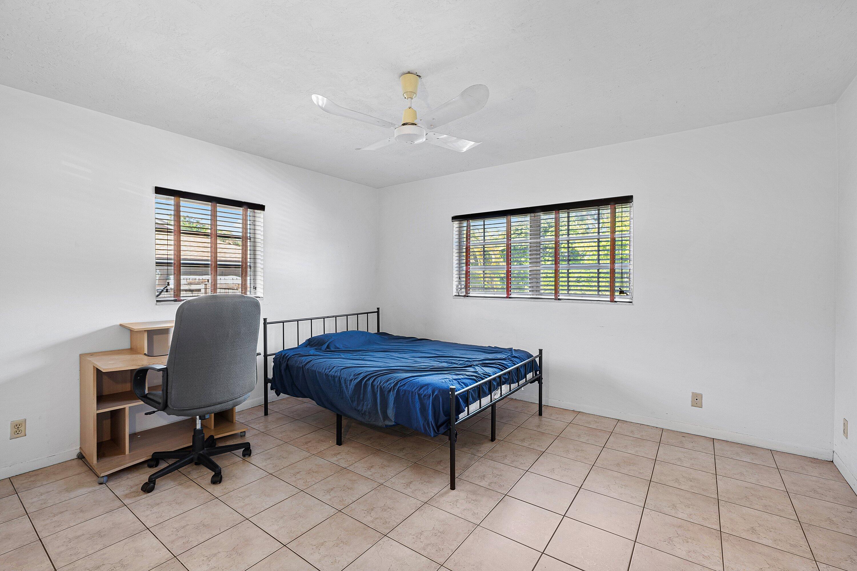 1200 Northwest 4th Avenue Boca Raton, FL 33432 - Photo 16 of 24 016-1200Northwest4thAvenue-BocaRaton-FL-