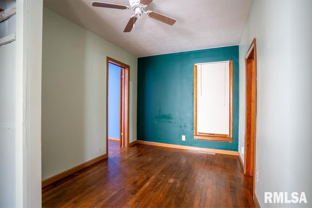 913 South 12th Street Herrin, IL 62948 - Photo 11 of 20