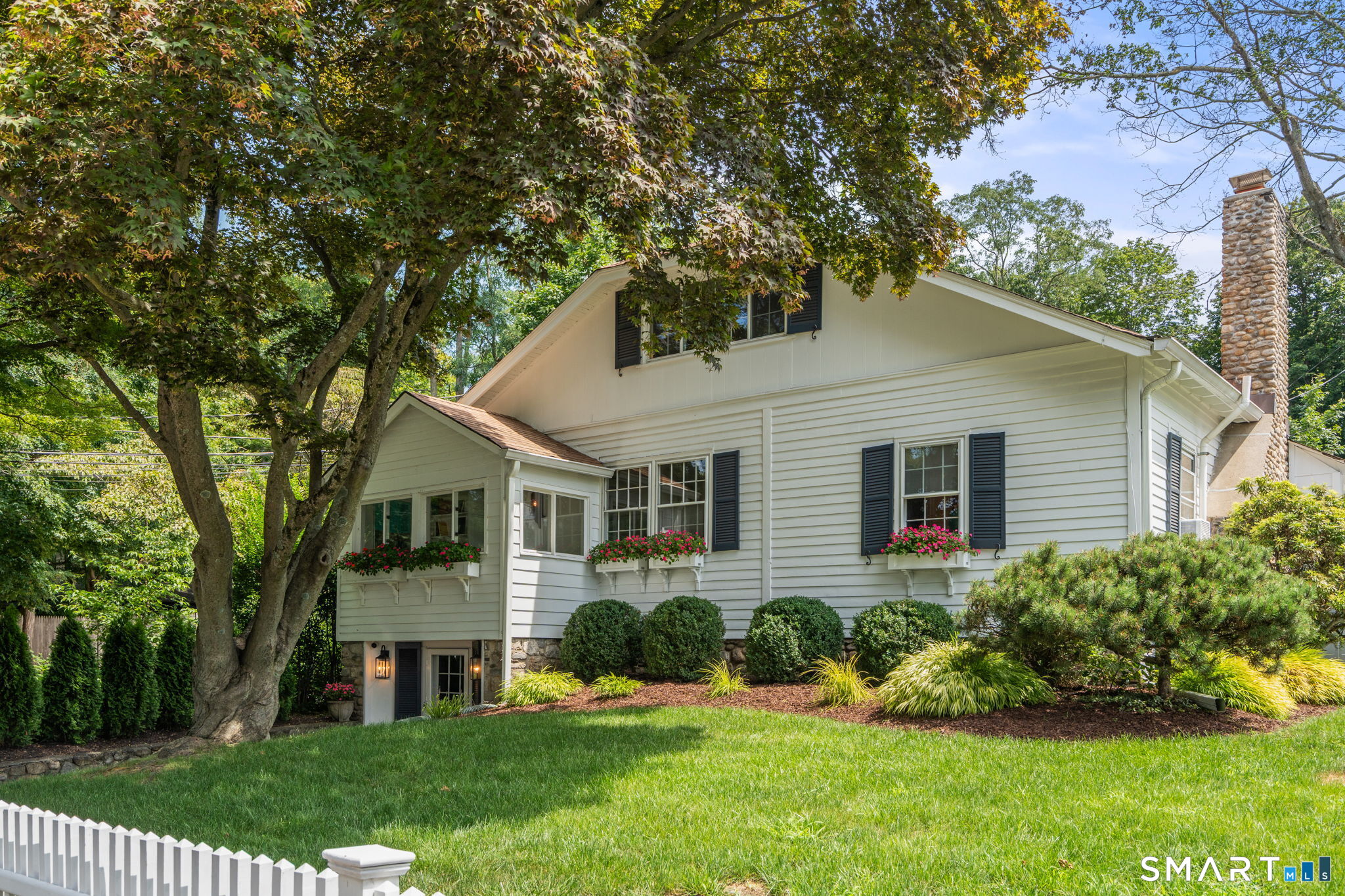 209 Compo Road South Westport, CT 06880 - Photo 29 of 33 Gallery Image 29