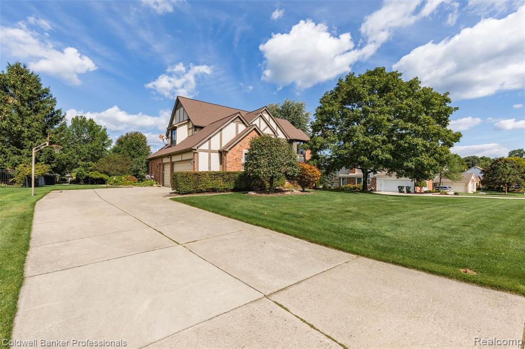 3472 Wedgewood Drive Rochester Hills, MI 48306 - Photo 39 of 46