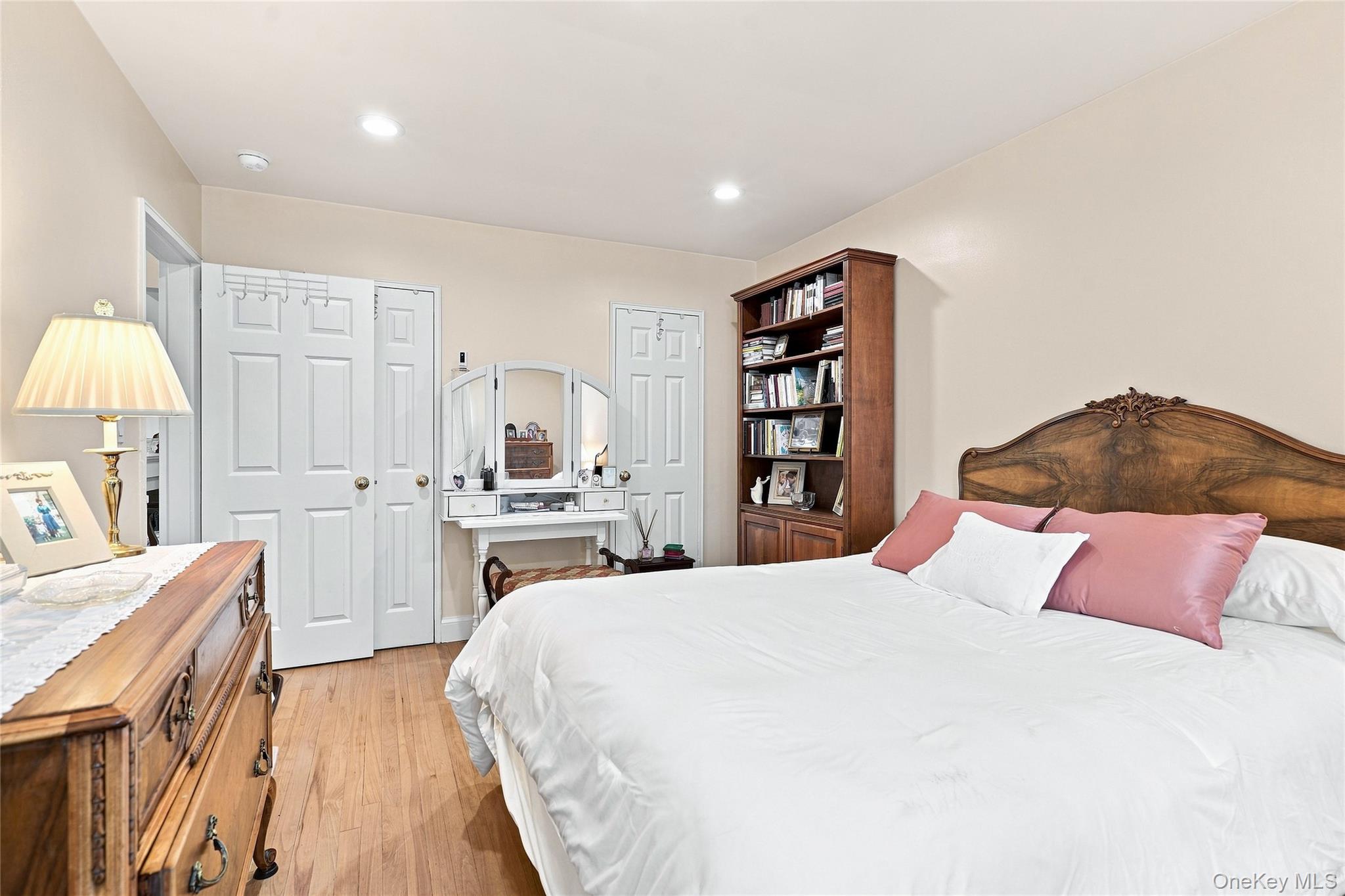 184 Purchase Street, Unit 11 Rye, NY 10580 - Photo 12 of 20 Primary bedroom with 2 closets