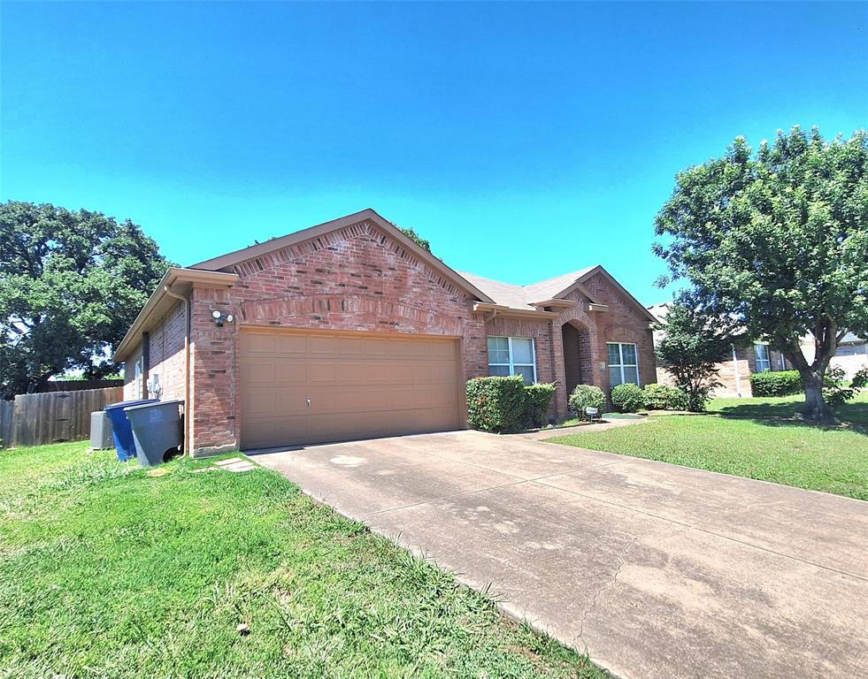 953 Hannah Way Dallas, TX 75253 - Photo 3 of 22