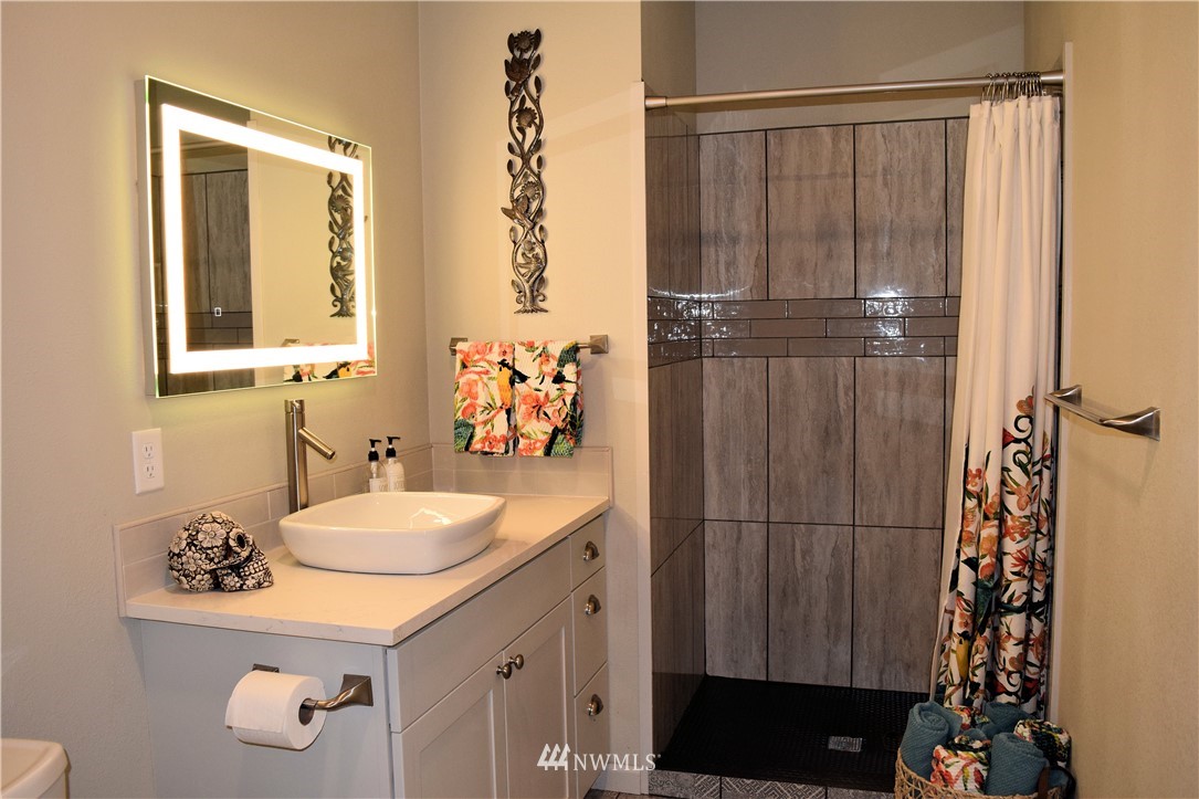 2 Balsamroot Road Winthrop, WA 98862 - Photo 14 of 34 Gallery Image 14