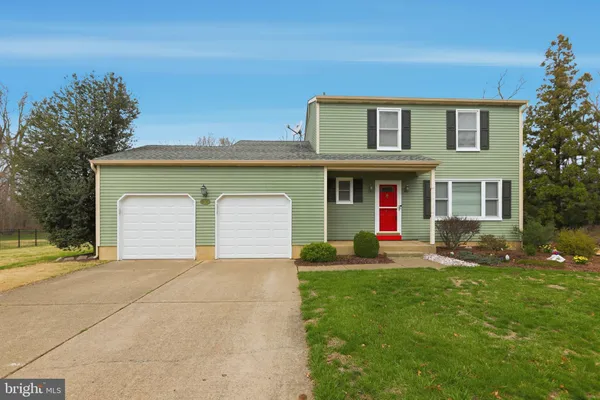 $429,900 | 26 Tall Timber Lane, Burlington, NJ 08016