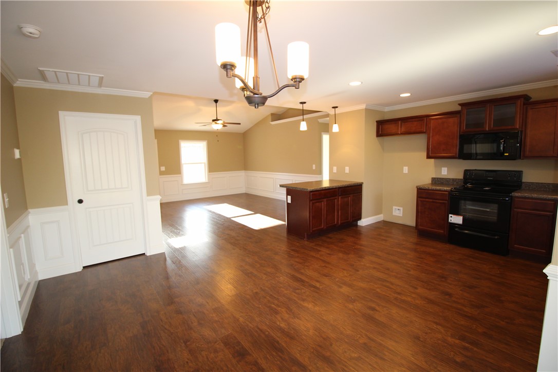 103 Lacy Lane Anderson, SC 29621 - Photo 6 of 20 SAMPLE KITCHEN