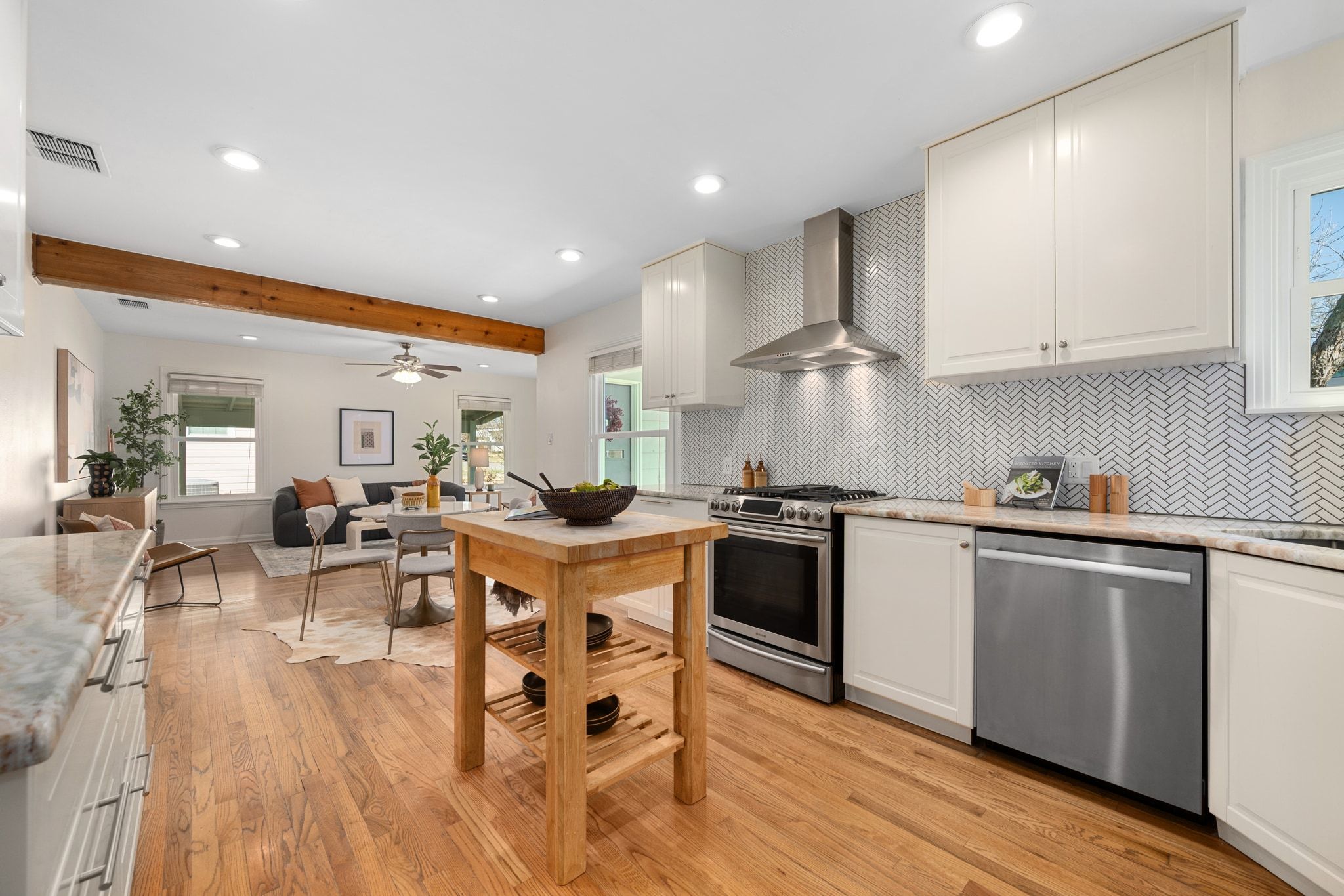 1505 Pasadena Drive Austin, TX 78757 - Photo 14 of 40