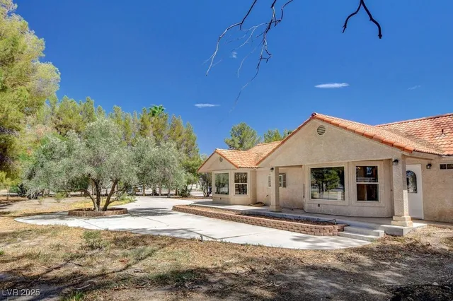 $565,000 | 1635 Zubia Street, Overton, NV 89040