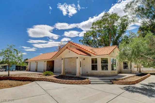 $565,000 | 1635 Zubia Street, Overton, NV 89040