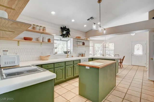 $565,000 | 1635 Zubia Street, Overton, NV 89040