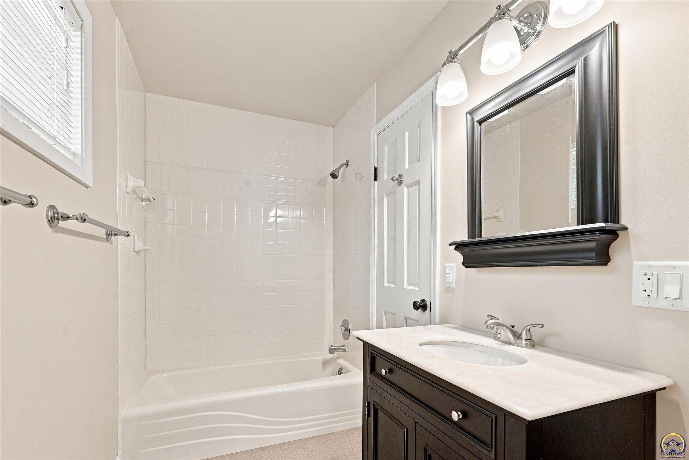 16146 South Morrill Road Scranton, KS 66537 - Photo 15 of 48 Gallery Image 15