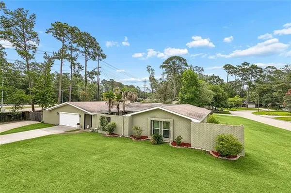$399,000 | 697 Cambronne Street, Mandeville, LA 70448