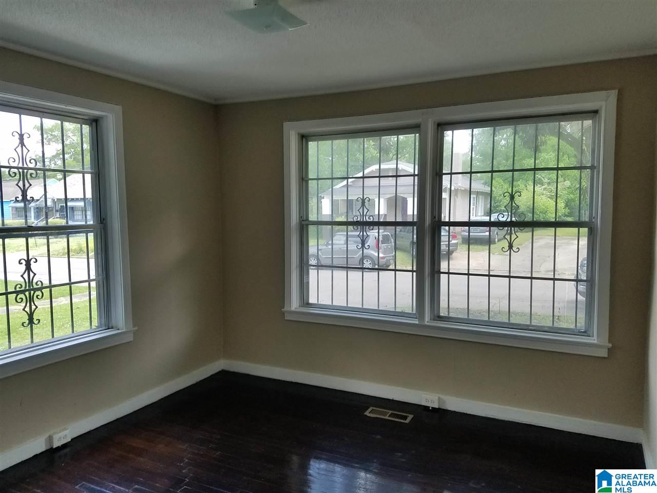 616 26th Street Southwest Birmingham, AL 35211 - Photo 7 of 17