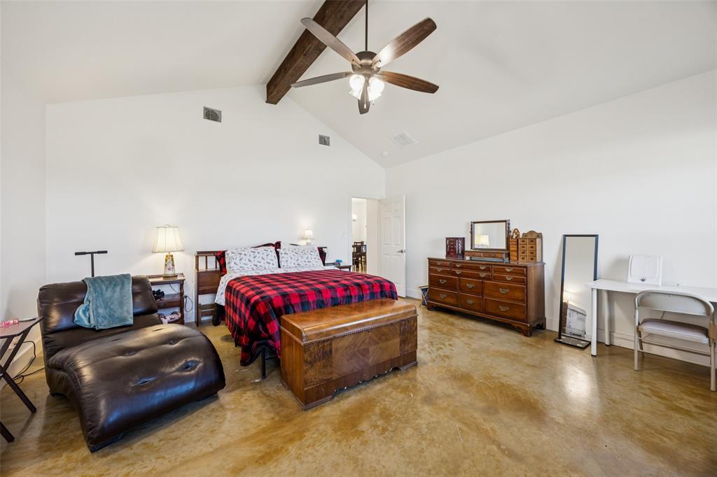 1084 Justin Drive Springtown, TX 76082 - Photo 11 of 28