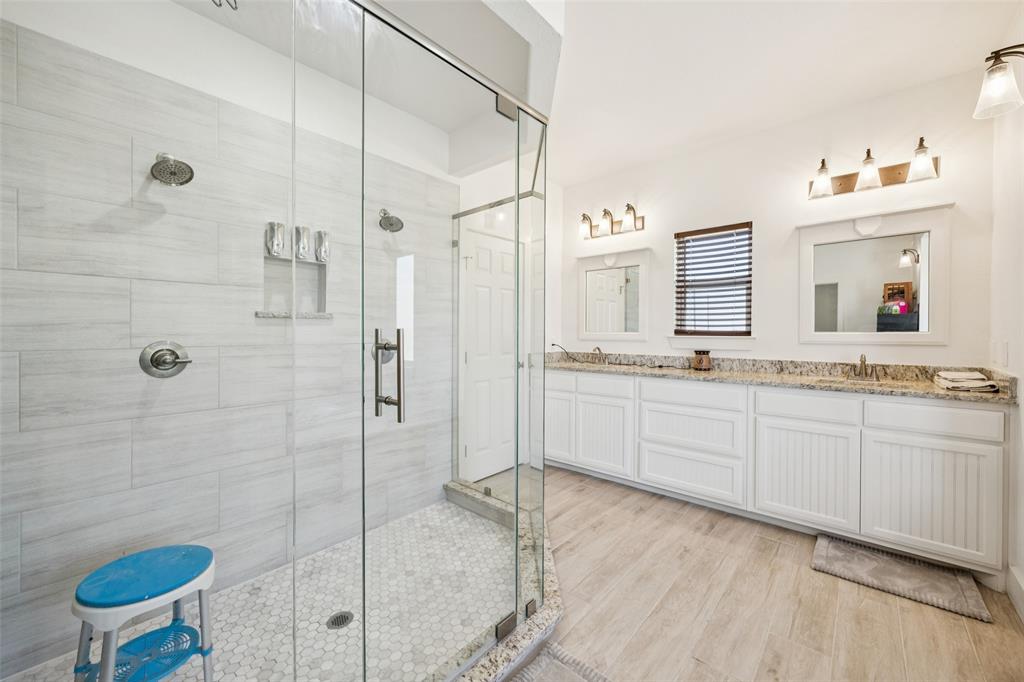 1084 Justin Drive Springtown, TX 76082 - Photo 15 of 28