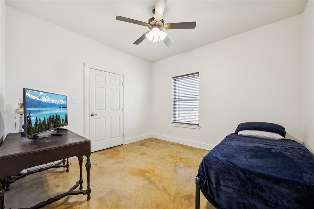 1084 Justin Drive Springtown, TX 76082 - Photo 19 of 28