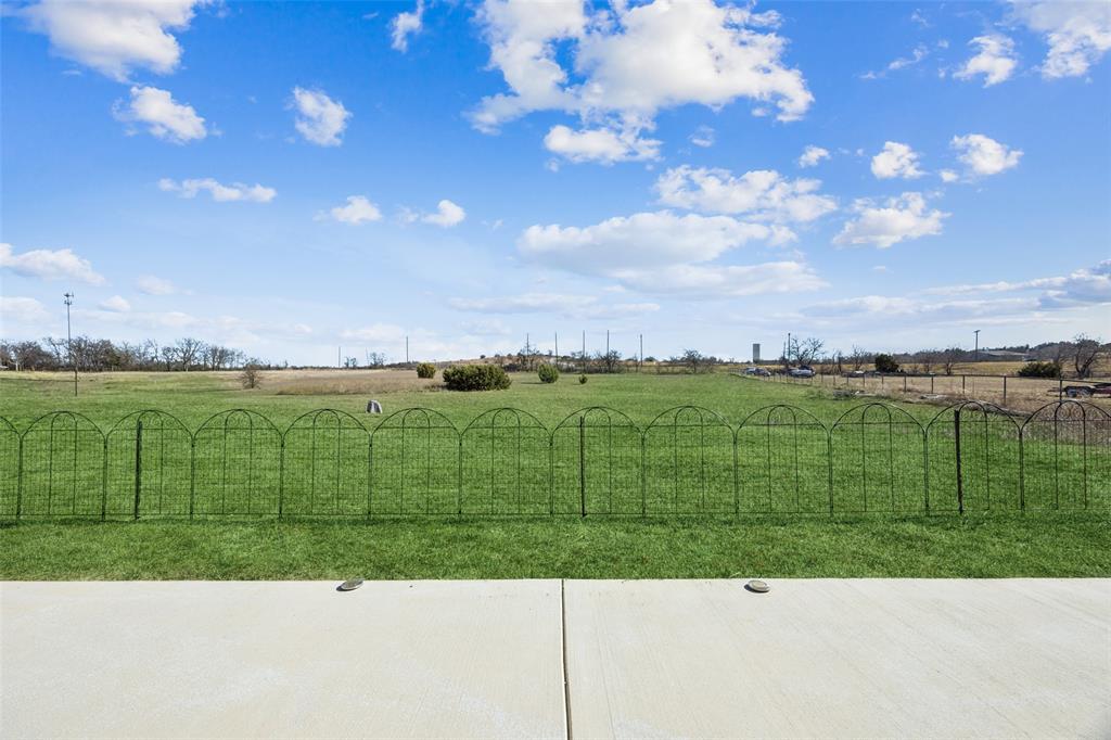 1084 Justin Drive Springtown, TX 76082 - Photo 25 of 28