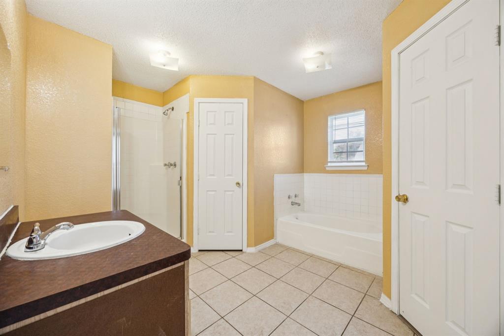 2503 Gerry Way Street Lancaster, TX 75134 - Photo 14 of 26