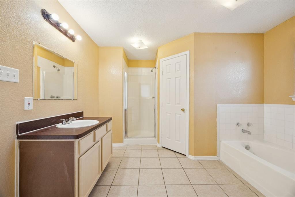 2503 Gerry Way Street Lancaster, TX 75134 - Photo 15 of 26