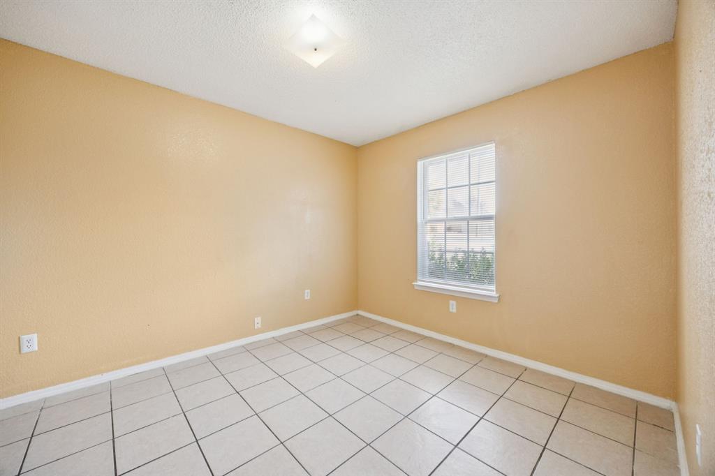 2503 Gerry Way Street Lancaster, TX 75134 - Photo 16 of 26