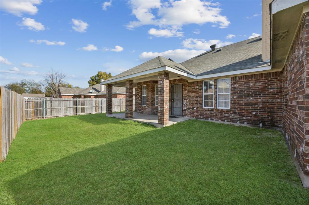 2503 Gerry Way Street Lancaster, TX 75134 - Photo 23 of 26