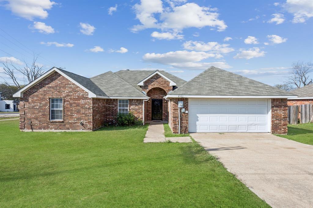 2503 Gerry Way Street Lancaster, TX 75134 - Photo 3 of 26