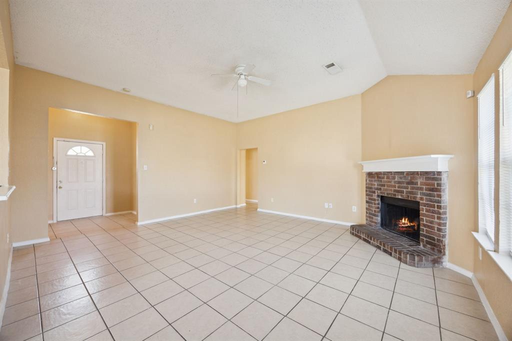 2503 Gerry Way Street Lancaster, TX 75134 - Photo 4 of 26