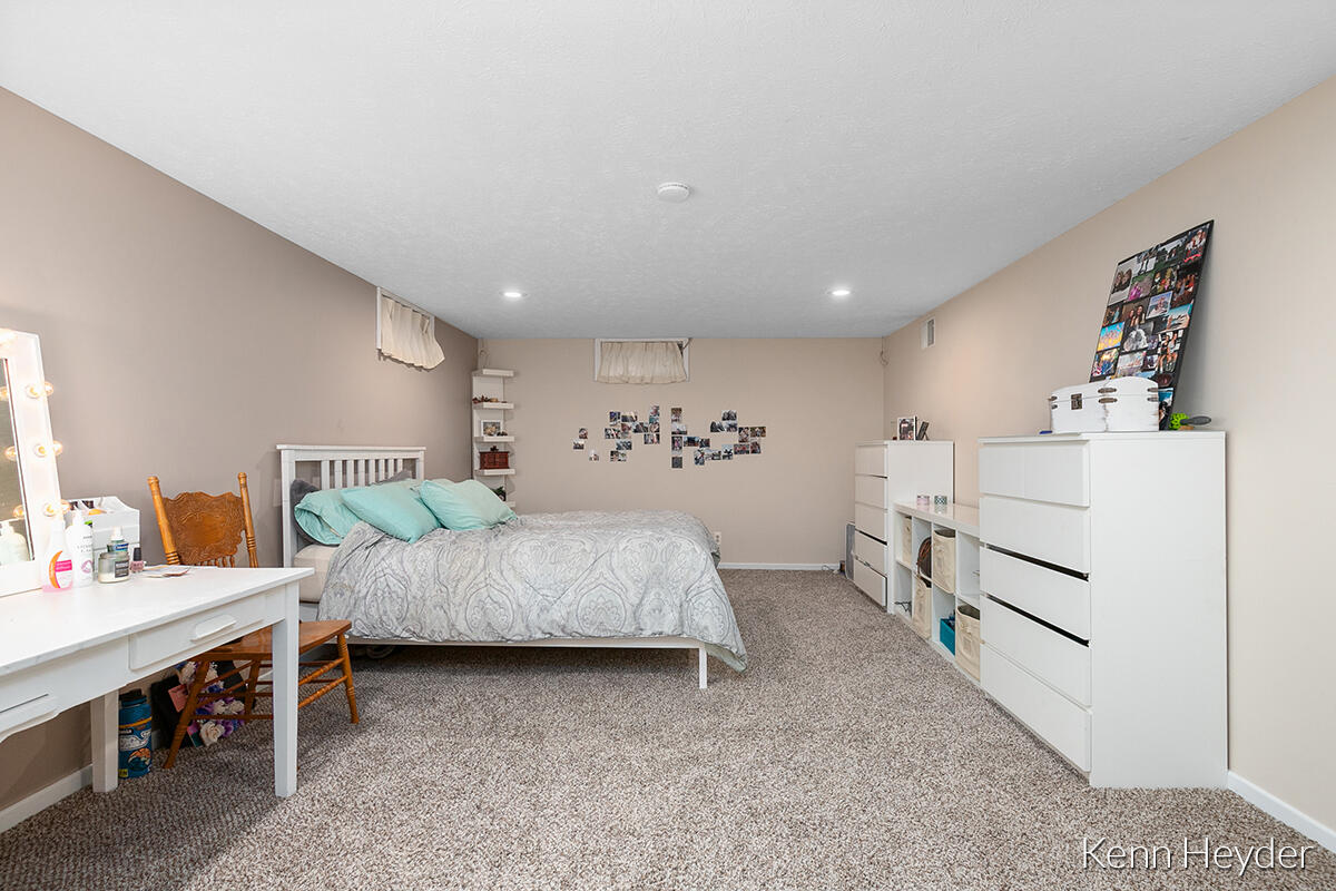1466 Ridgewood Drive Jenison, MI 49428 - Photo 21 of 33 1466 Ridgewood Dr, Jenison, MI