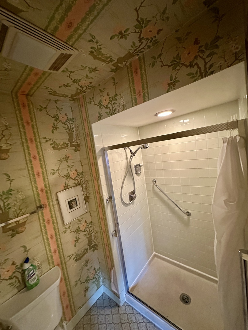 3008 Rennes Court Northbrook, IL 60062 - Photo 19 of 32 a bathroom with a shower