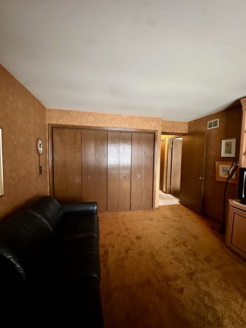 3008 Rennes Court Northbrook, IL 60062 - Photo 21 of 32 a view of empty room