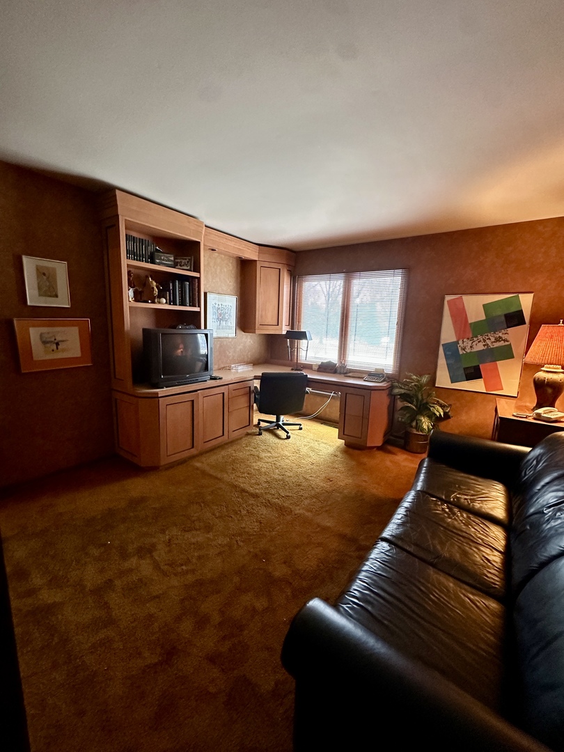 3008 Rennes Court Northbrook, IL 60062 - Photo 22 of 32 a living room with furniture and a piano