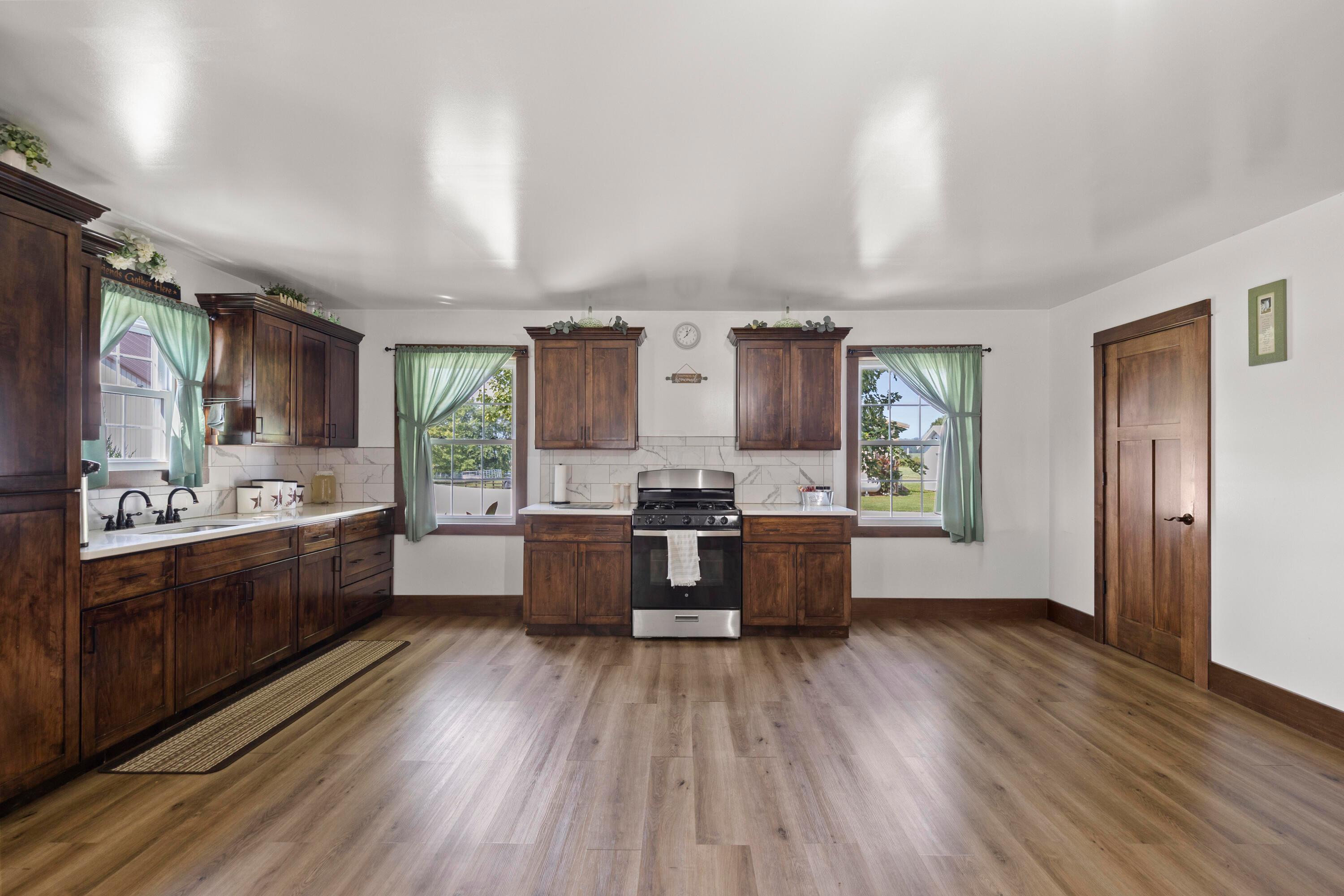 27261 Newcastle Road Howard, OH 43028 - Photo 5 of 113 3-print-ID8A7691
